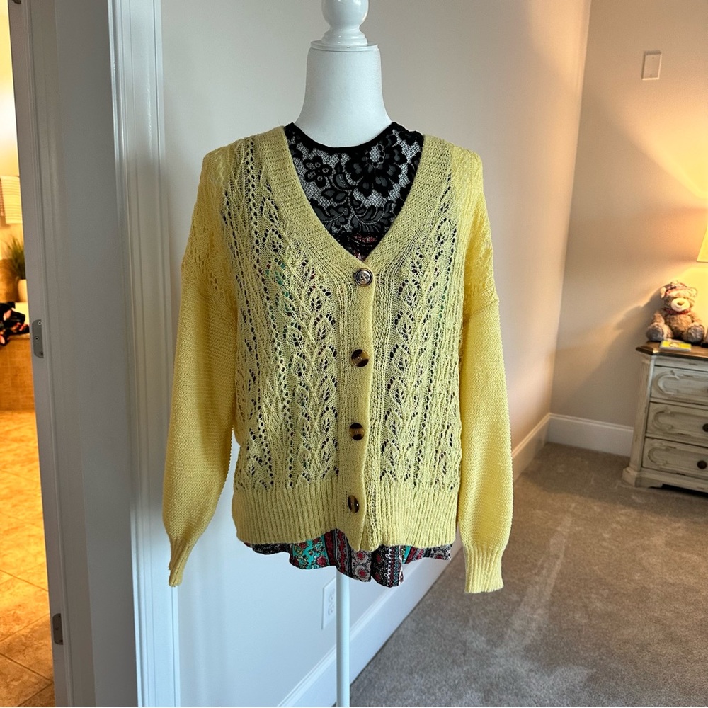 Cardigan - Picture 4 of 4